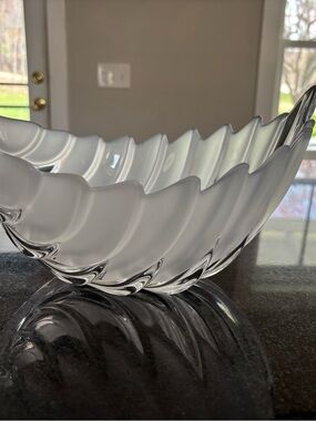 White Rippled Glass Serving Bowl - Elegant Home Dining Serveware
